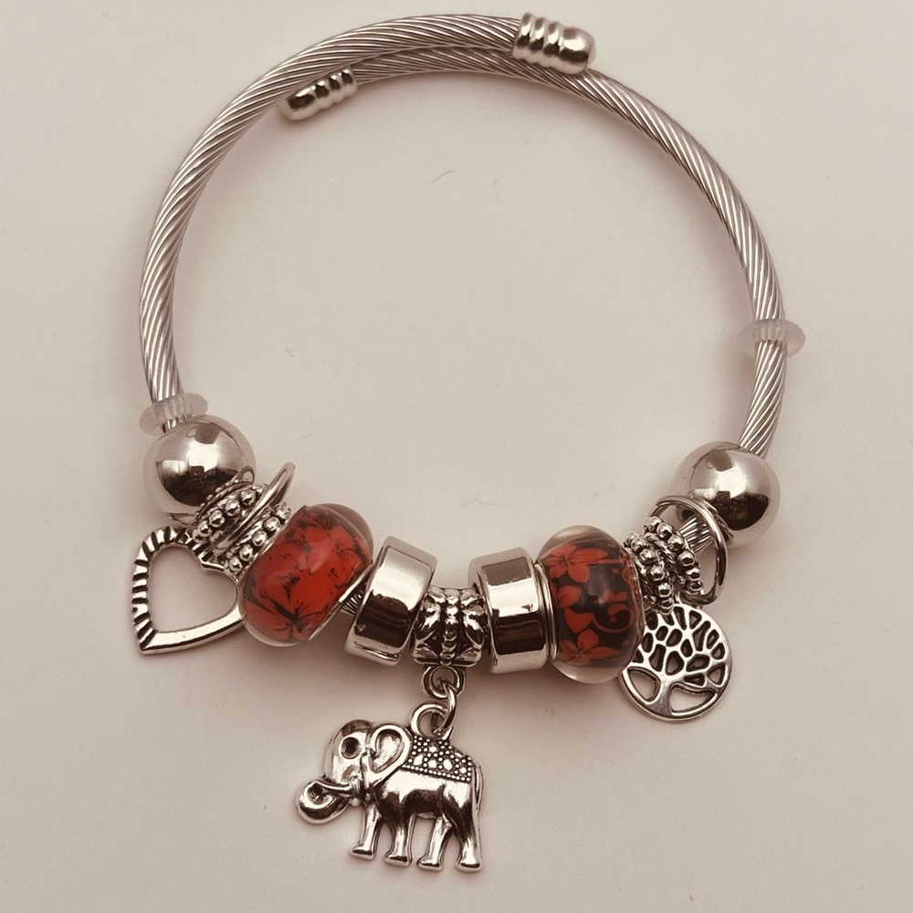 Stainless steel bracelet for women elegant design - Picture 4 of 5